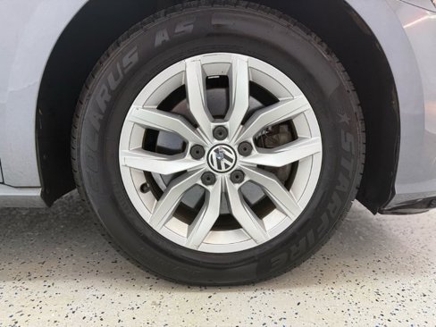 Used 2016 Volkswagen Passat 1.8T S image 31