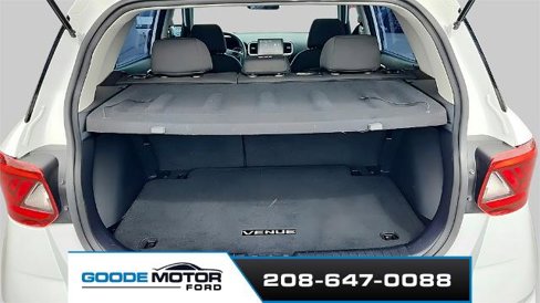 Used 2022 Hyundai Venue SE image 25
