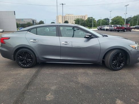 Used 2017 Nissan Maxima Platinum image 19