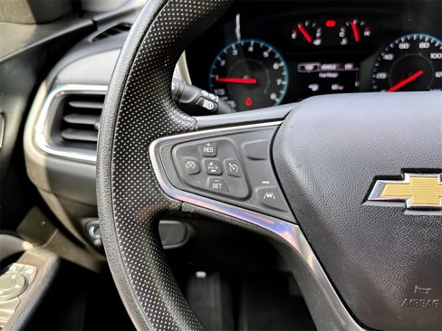 Used 2020 Chevrolet Equinox LS w/ LS Convenience Package image 11
