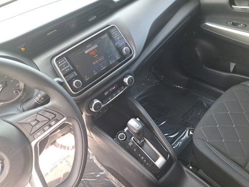 Used 2019 Nissan Kicks SV image 25
