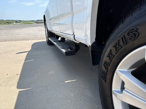 Used 2019 Chevrolet Colorado LT w/ Safety Package image 12