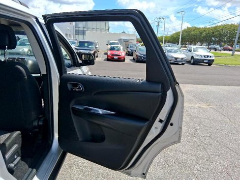 Used 2014 Dodge Journey SE image 32