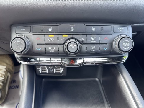 Certified 2024 Dodge Durango SXT image 28