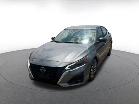 Used 2024 Nissan Altima 2.5 SV image 7