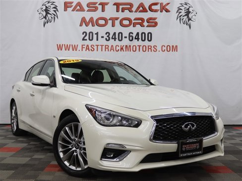 Used 2019 INFINITI Q50 Luxe w/ Essential Package (3.0T Luxe) image 3