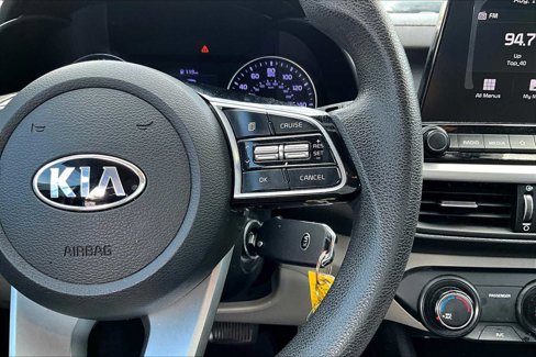 Certified 2020 Kia Forte LXS image 22
