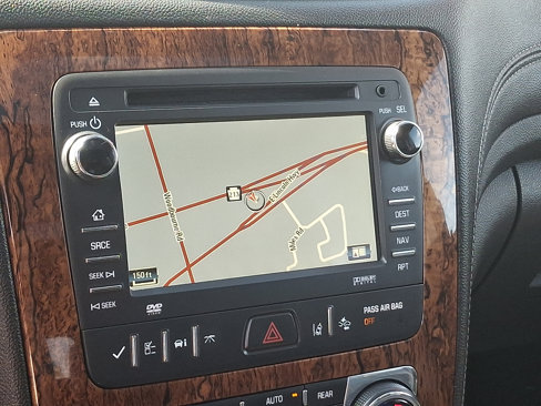 Used 2014 Chevrolet Traverse LTZ image 16