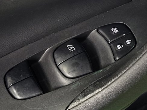 Used 2016 Nissan Altima 2.5 SV image 27