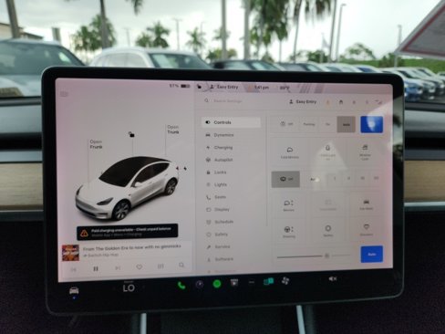 Used 2020 Tesla Model Y Long Range image 28