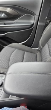 Used 2024 GMC Terrain SLE w/ Driver Convenience Package image 23