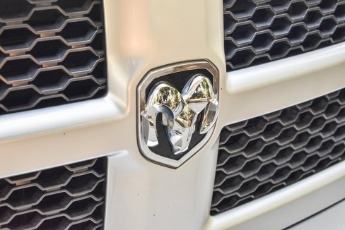Used 2018 RAM 1500 Laramie w/ Convenience Group image 9