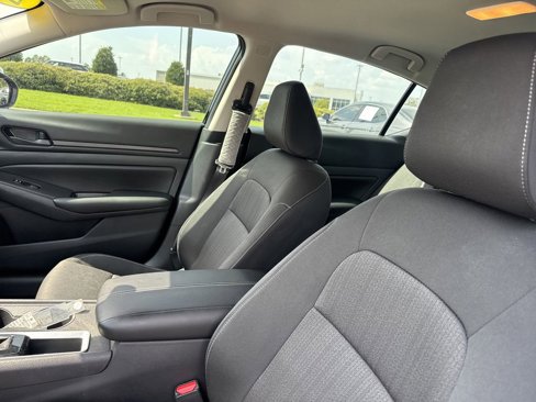 Used 2023 Nissan Altima 2.5 S image 14