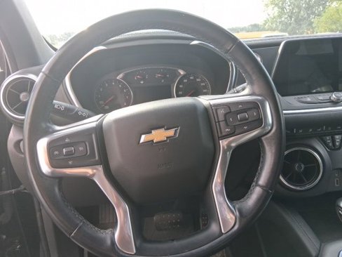 Used 2019 Chevrolet Blazer LT image 17