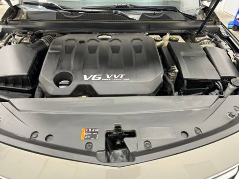 Used 2017 Chevrolet Impala LT w/ Convenience Package image 16