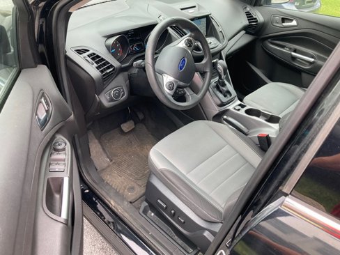 Used 2016 Ford Escape SE w/ Equipment Group 201A image 7