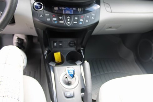 Used 2012 Toyota RAV4 EV image 14