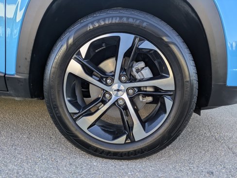 Certified 2025 Chevrolet Trax RS image 11
