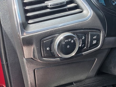 Used 2024 Ford Edge Titanium image 22