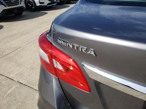 Used 2018 Nissan Sentra SV w/ Premium Package (P01) image 10