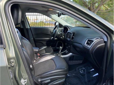 Used 2018 Jeep Compass Latitude w/ Popular Equipment Group image 21