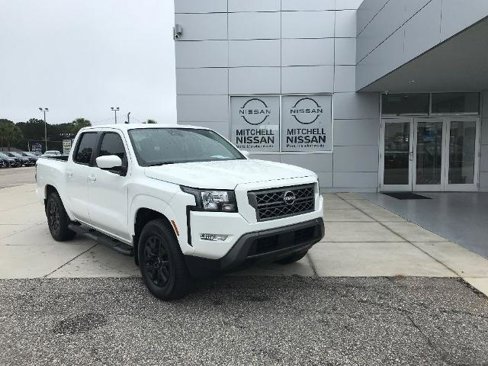 Certified 2024 Nissan Frontier SV w/ SV Convenience Package image 1