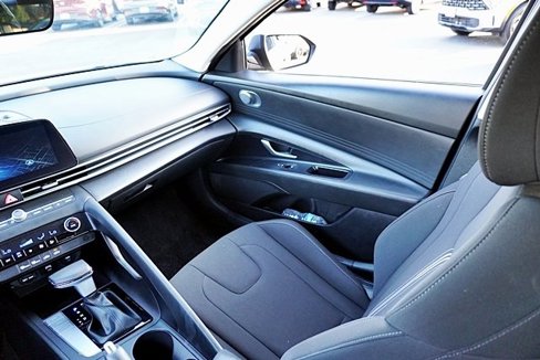 Certified 2024 Hyundai Elantra SEL image 20
