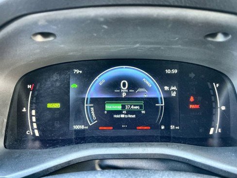 Used 2025 Toyota Camry LE image 19