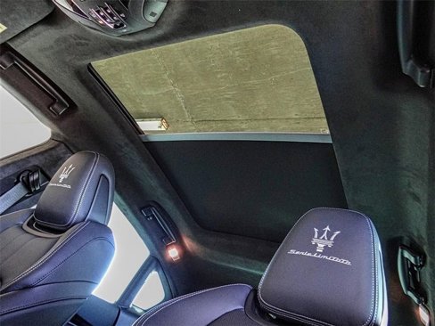 New 2023 Maserati Levante Modena image 7
