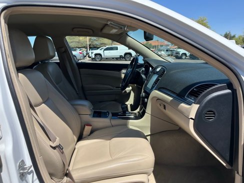 Used 2014 Chrysler 300 image 17