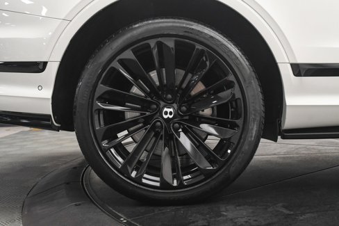 Used 2022 Bentley Bentayga Speed image 33