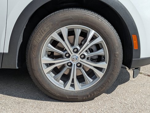 Used 2023 Buick Envision Preferred image 12