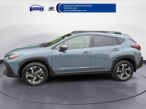 Used 2024 Subaru Crosstrek 2.0i Premium image 3