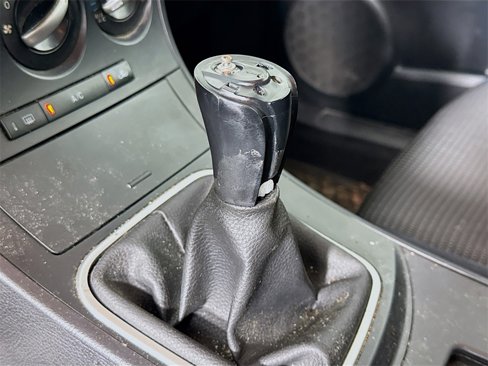 Used 2012 MAZDA MAZDA3 i Touring image 15