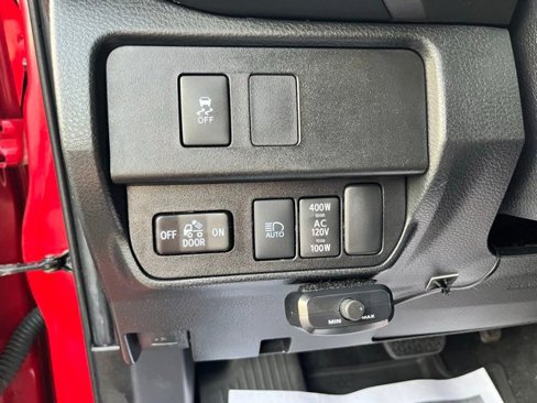 Used 2021 Toyota Tacoma TRD Sport w/ Technology Package image 29