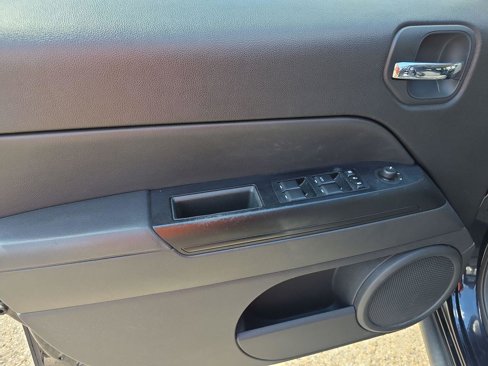 Used 2011 Jeep Patriot Latitude image 5