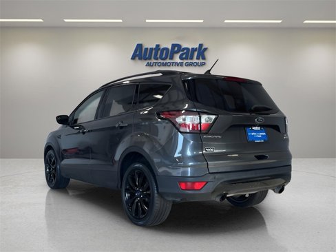 Used 2018 Ford Escape SE w/ SE Sport Appearance Package image 5