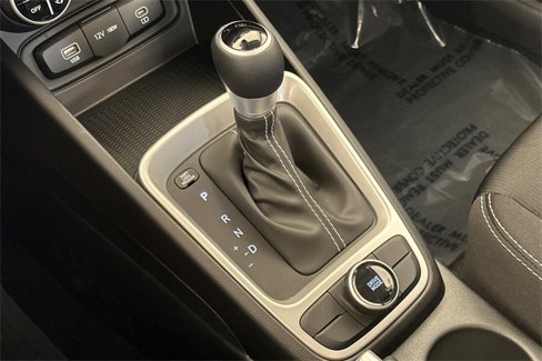 New 2025 Hyundai Venue SEL image 18