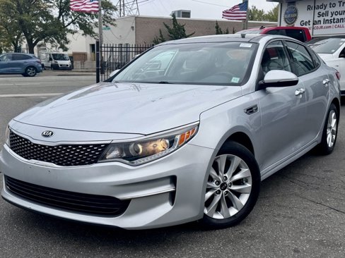 Used 2016 Kia Optima EX w/ Premium Package image 3