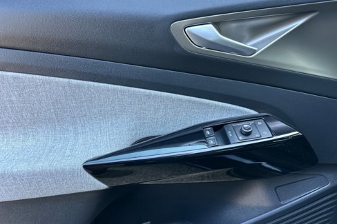 Certified 2023 Volkswagen ID.4 Pro image 11