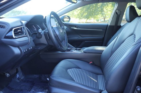 Used 2023 Toyota Camry SE image 12