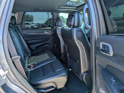 Used 2021 Jeep Grand Cherokee Limited image 27