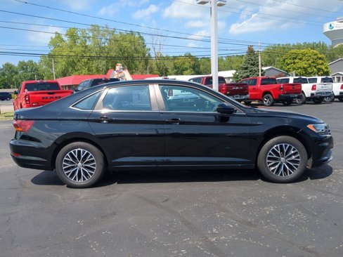 Used 2019 Volkswagen Jetta SE w/ Cold Weather Package image 7