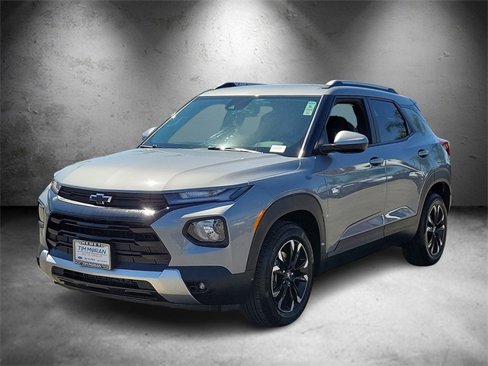 Certified 2023 Chevrolet TrailBlazer LT w/ LPO, Blackout Package image 5