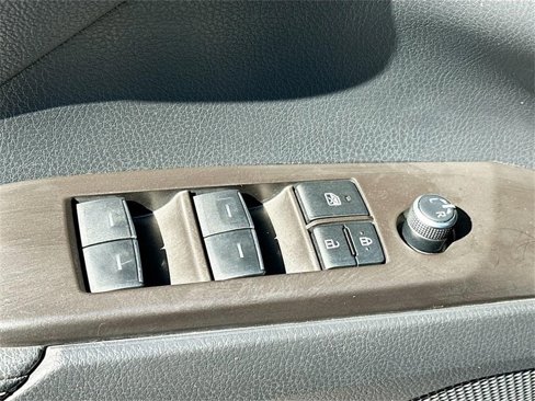 Used 2023 Toyota Camry XSE image 17