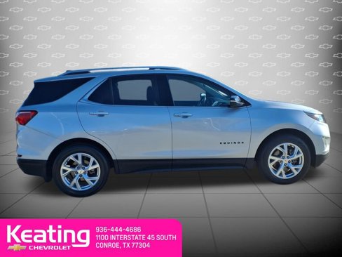 Used 2019 Chevrolet Equinox LT w/ Sun & Navigation Package image 4