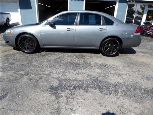 Used 2008 Chevrolet Impala LT image 2