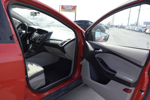 Used 2014 Ford Focus SE image 29