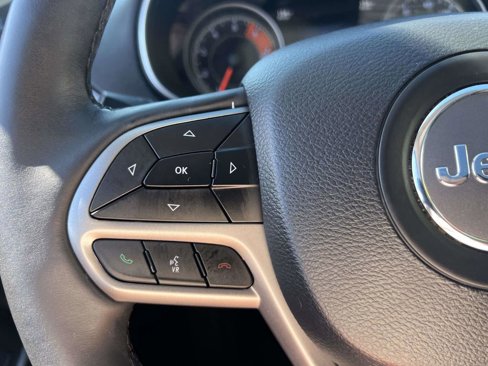 Used 2019 Jeep Cherokee Limited w/ Luxury Group image 29