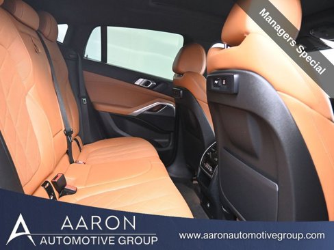 Used 2023 BMW X6 xDrive40i w/ Premium Package image 14